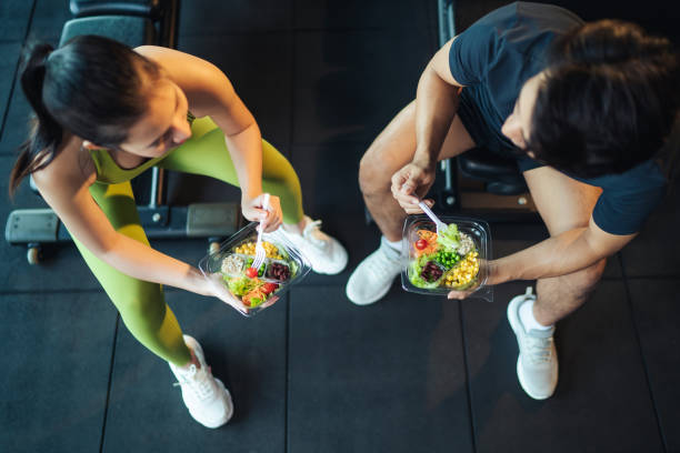 Balanced lunch box on a desk